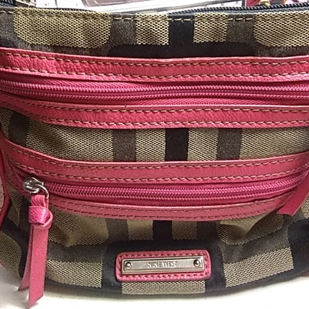NINE WEST cross body purse